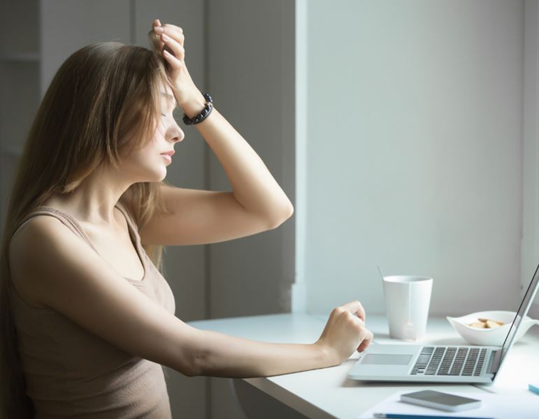 טיפול בכאב ראש באמצעות פולסים אלקטרומגנטיים